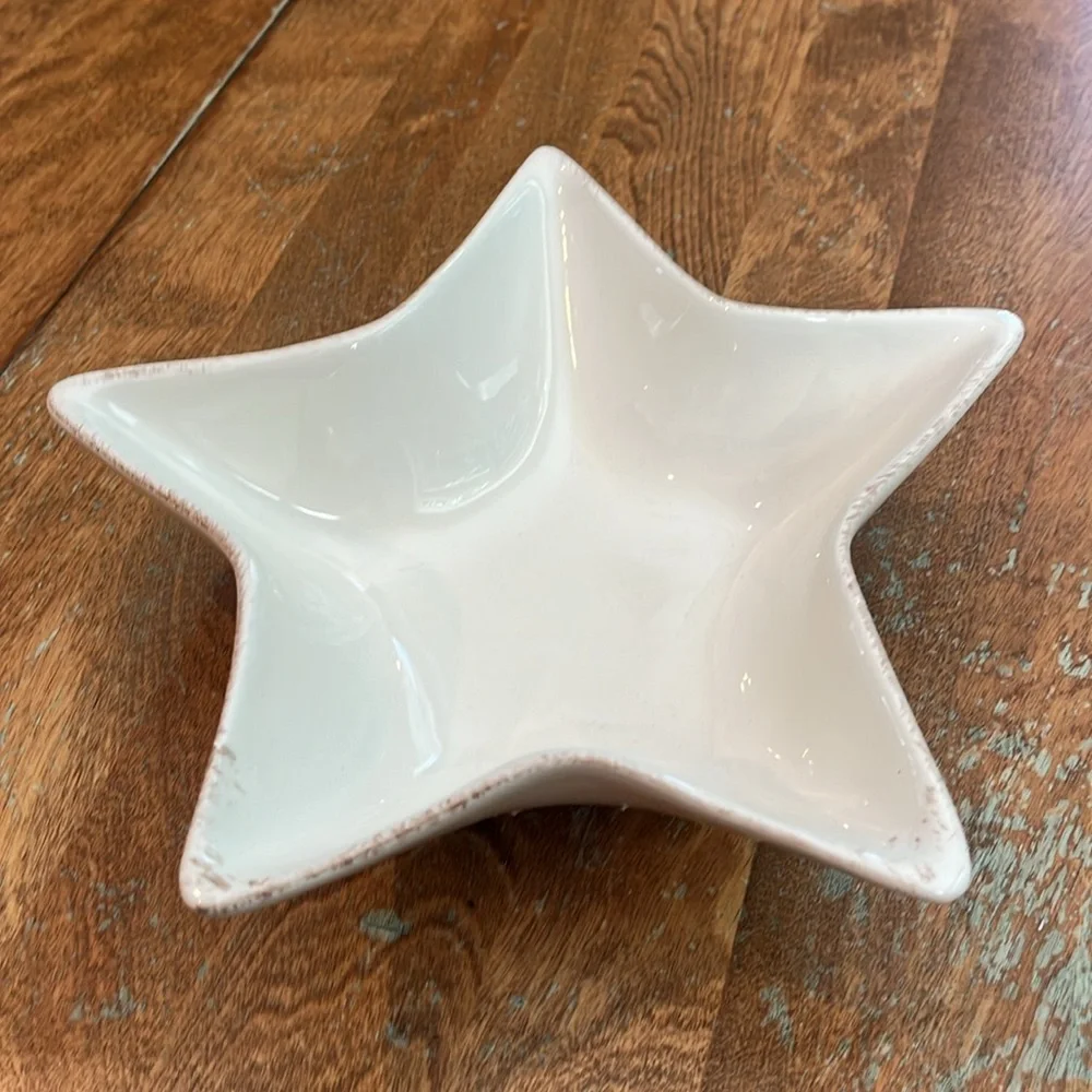 Pottery Barn Rustic Star Shaped Ceramic Serving Bowl Ivory 9